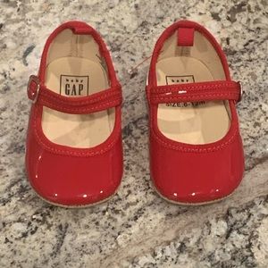GAP baby shoes 6-12m